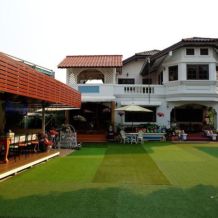 Baan Issara Boutique Hotel Nan Exterior foto