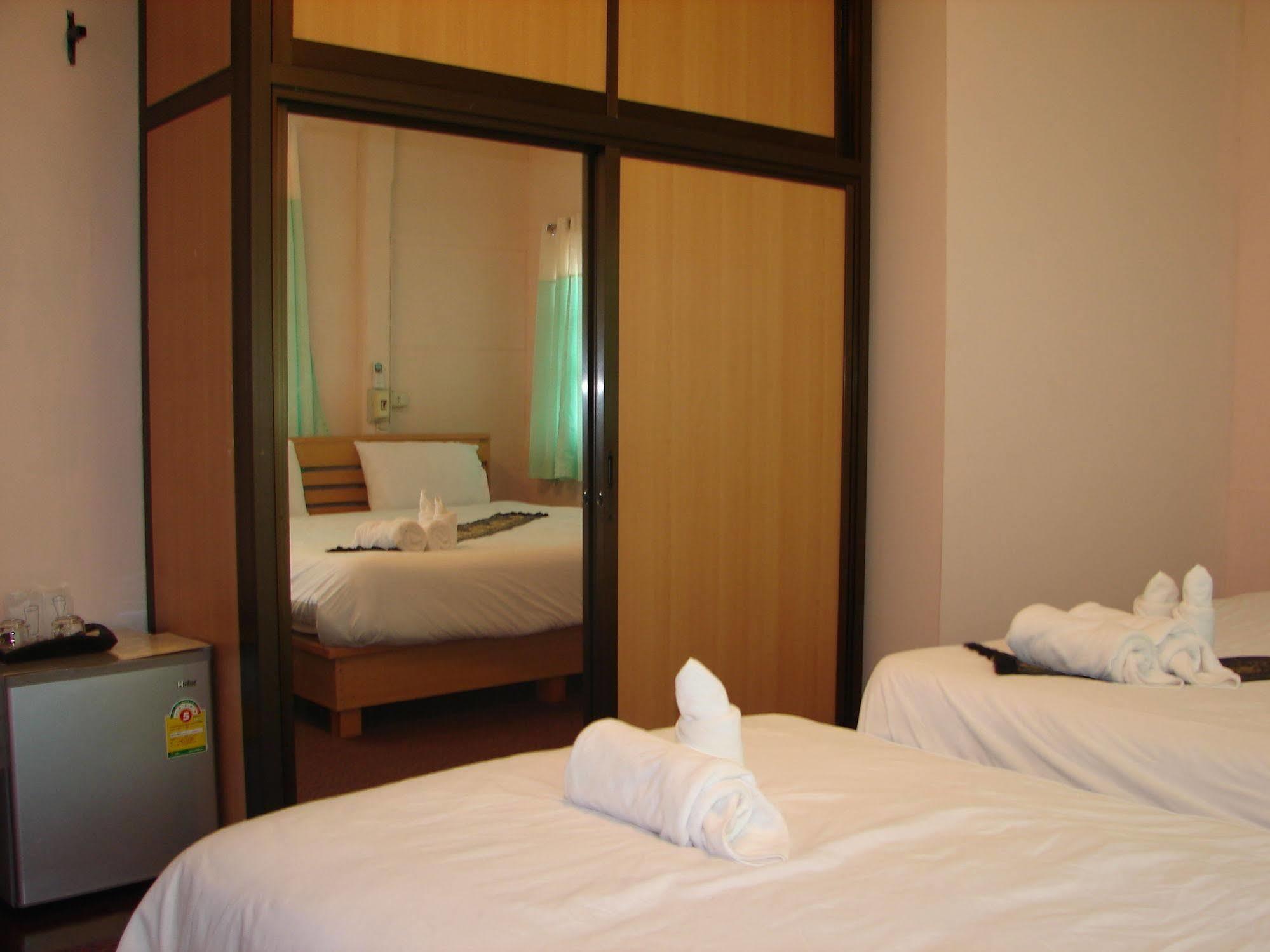 Baan Issara Boutique Hotel Nan Exterior foto